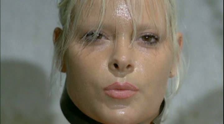 Карин гамбье. Карин гамбье пороактриса. Women in cellblock 9 фильм 1978. Карин гамбье. Большая битва фильм 1978.